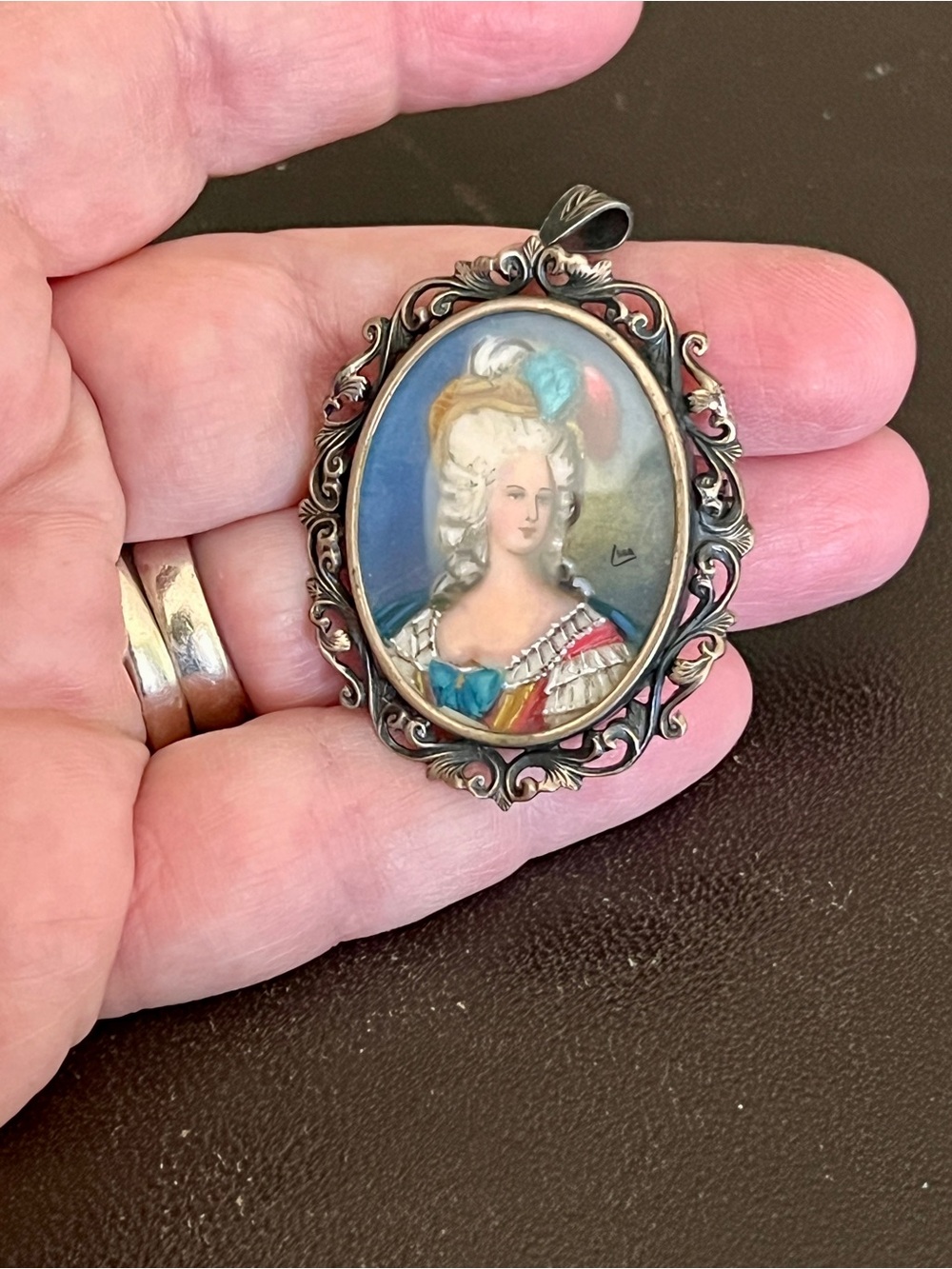 Antique 800 Sterling Silver Hand-Painted Portrait Brooch/Pendant Woman Signed - Picture 6 of 7
